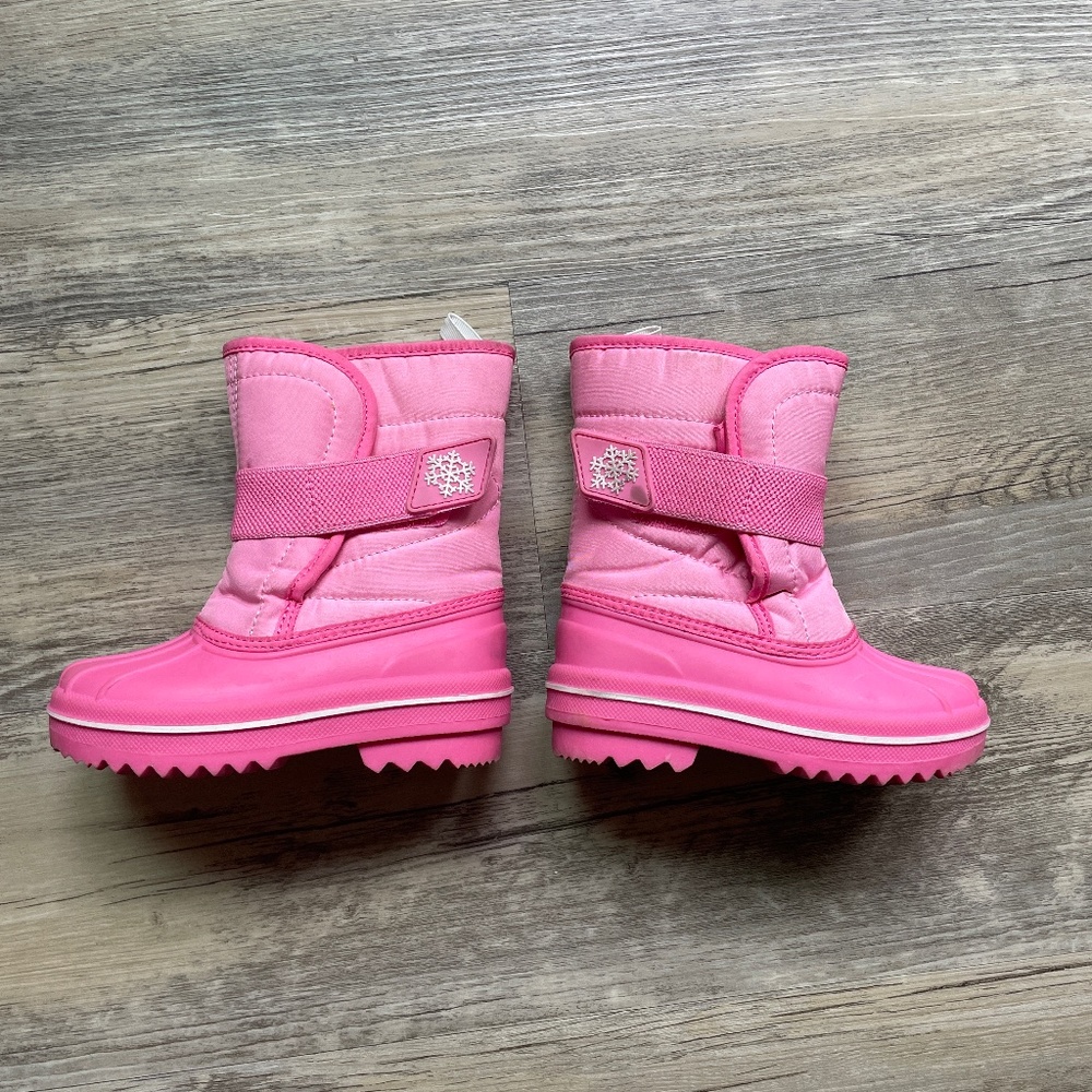 Size 7 toddler snow boots